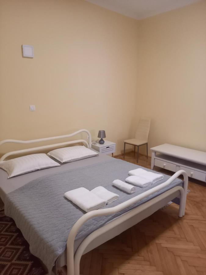Oskar Amphitheater Apartments And Rooms With Free Parking Пула Номер фото
